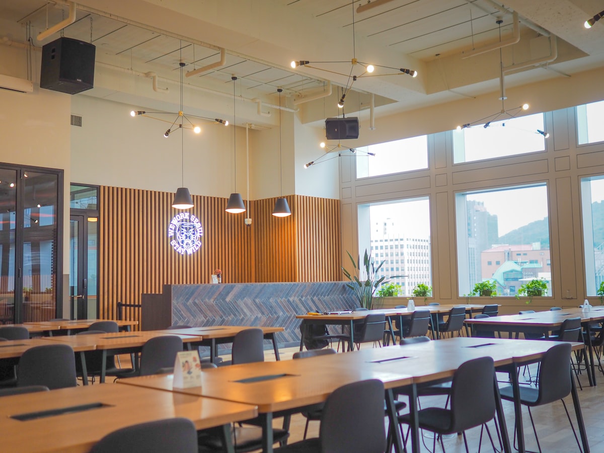 Mobiliario para restaurante en Zacatecas sillas mesas bancos booths