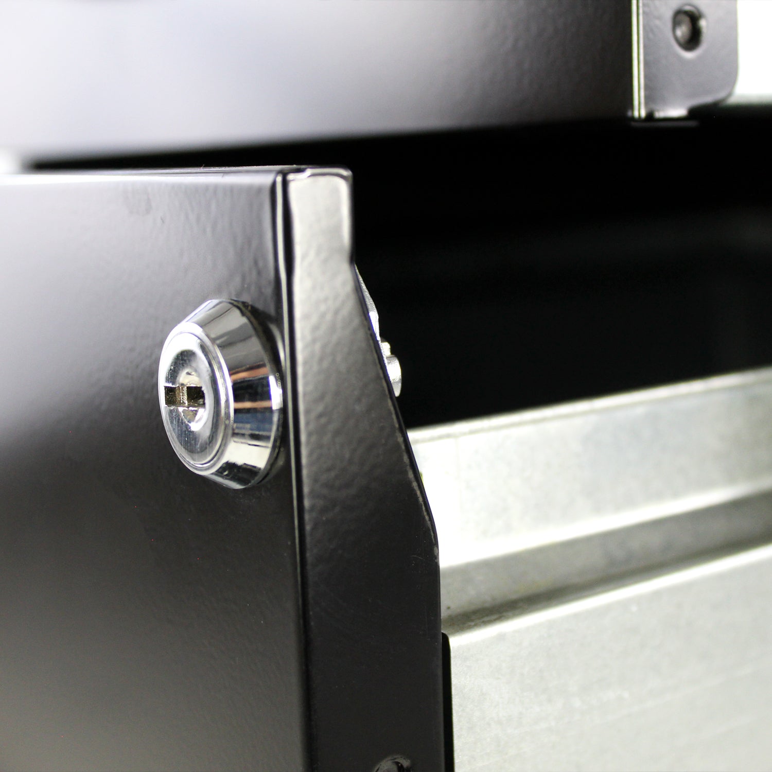 Archivero Metálico  2+1 gavetas Carta 17056 Negro 7