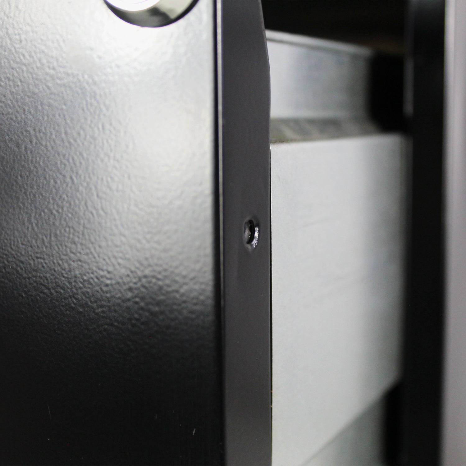 Archivero Metálico  2+1 gavetas Carta 17056 Negro 6