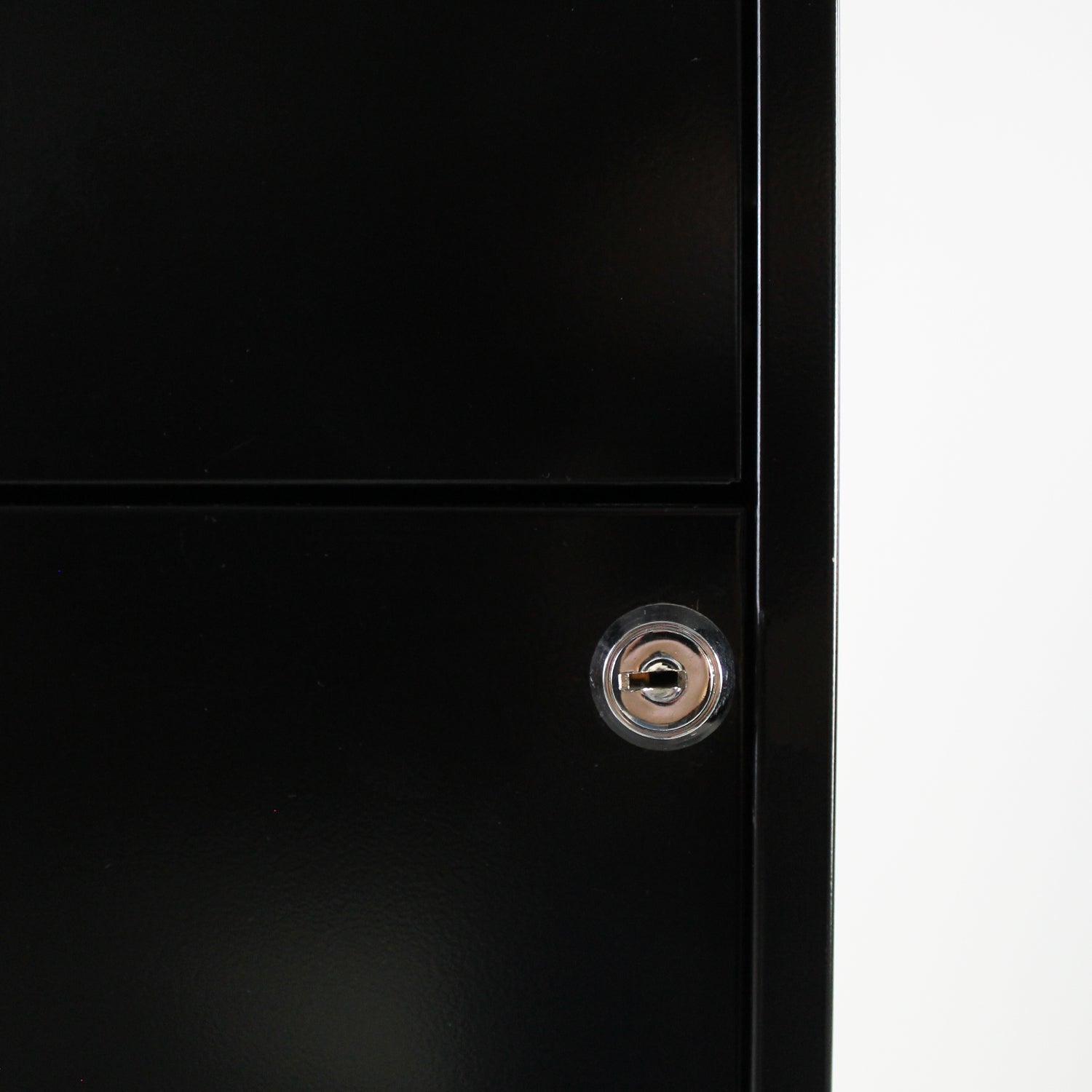 Archivero Metálico  2+1 gavetas Carta 17056 Negro 5