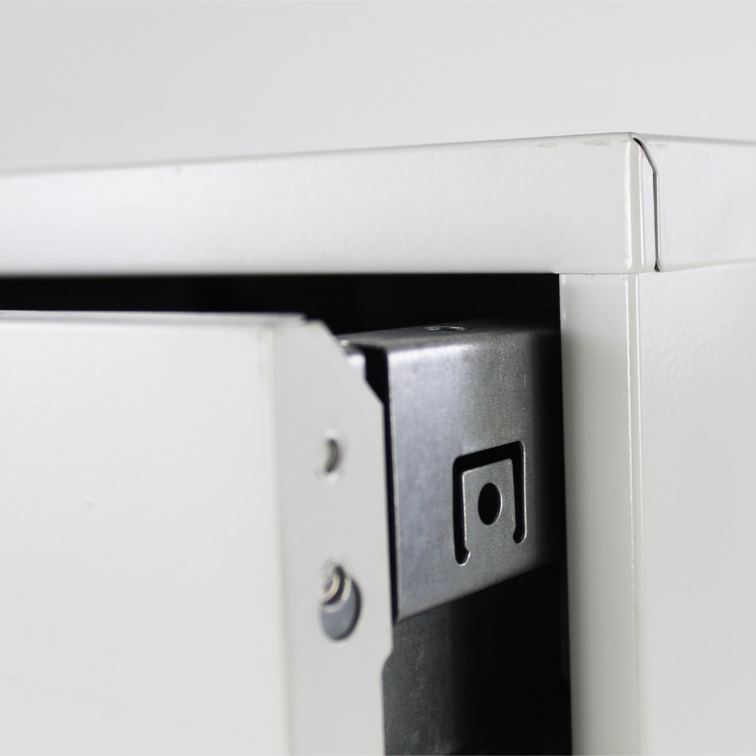 Archivero Metálico 2+1 gavetas Carta 18871  Blanco 5