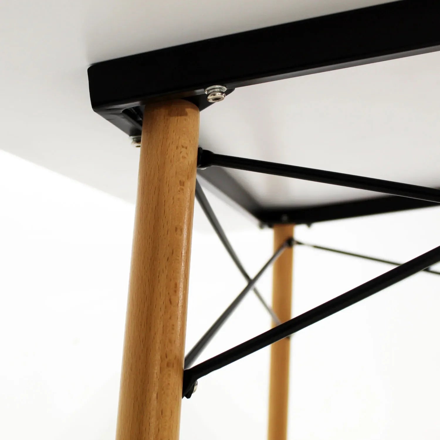 Comedor Mesa Oslo Rectangular  Blanco + 4 sillas Vento 5