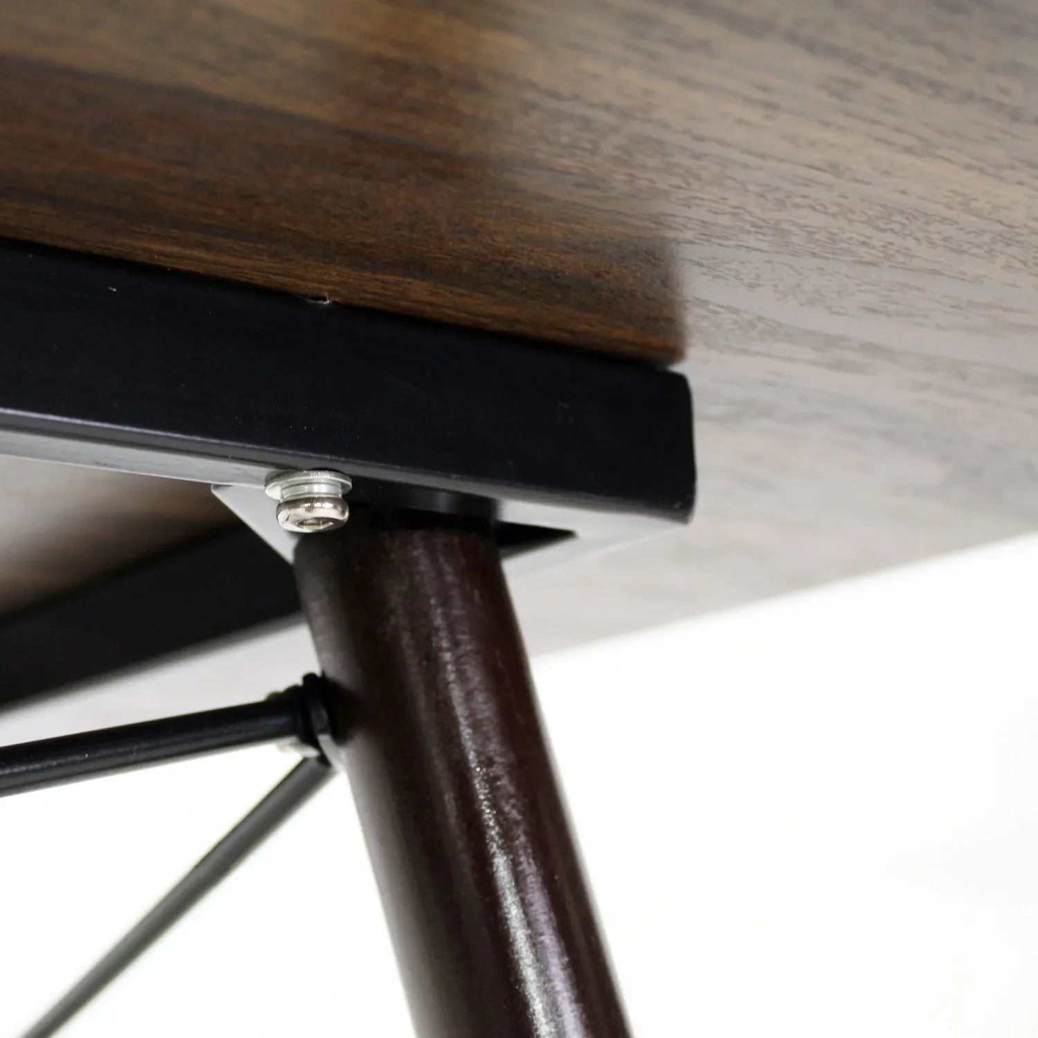 Comedor Mesa Oslo Rectangular Nogal + 4 Sillas Oslo 7