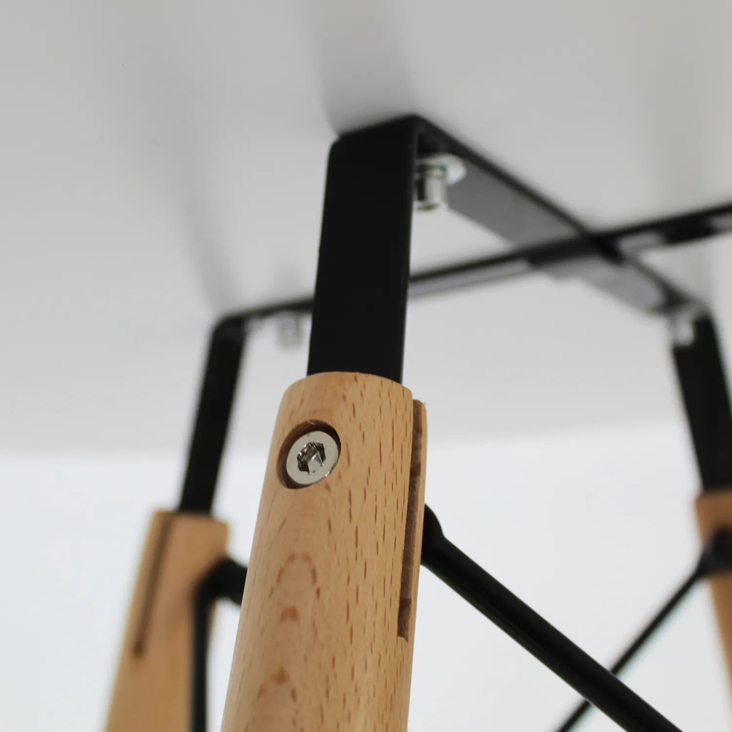 Comedor Mesa Oslo 80 + 4 Sillas Vento 4