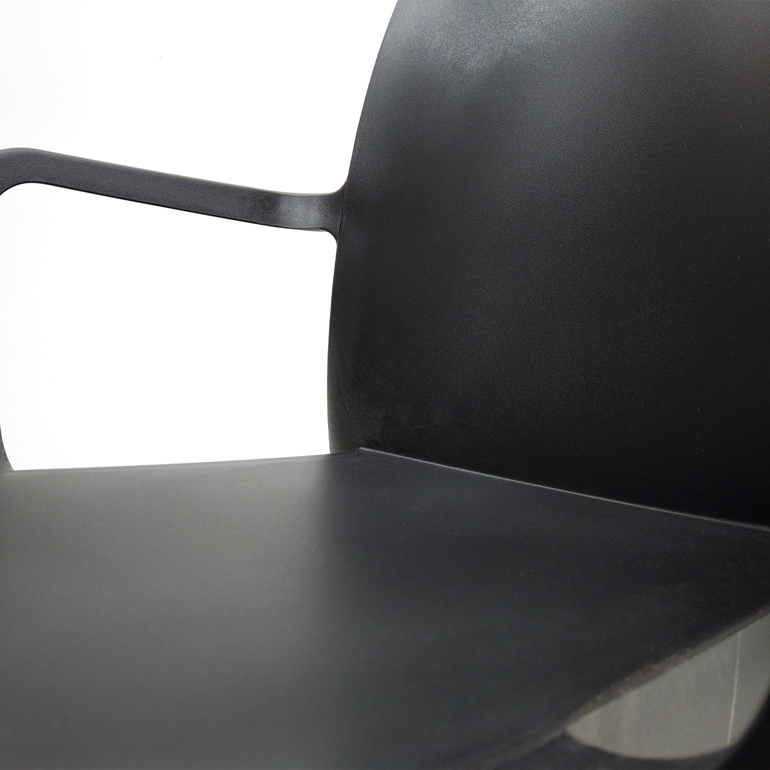 Silla Biella con brazos 6